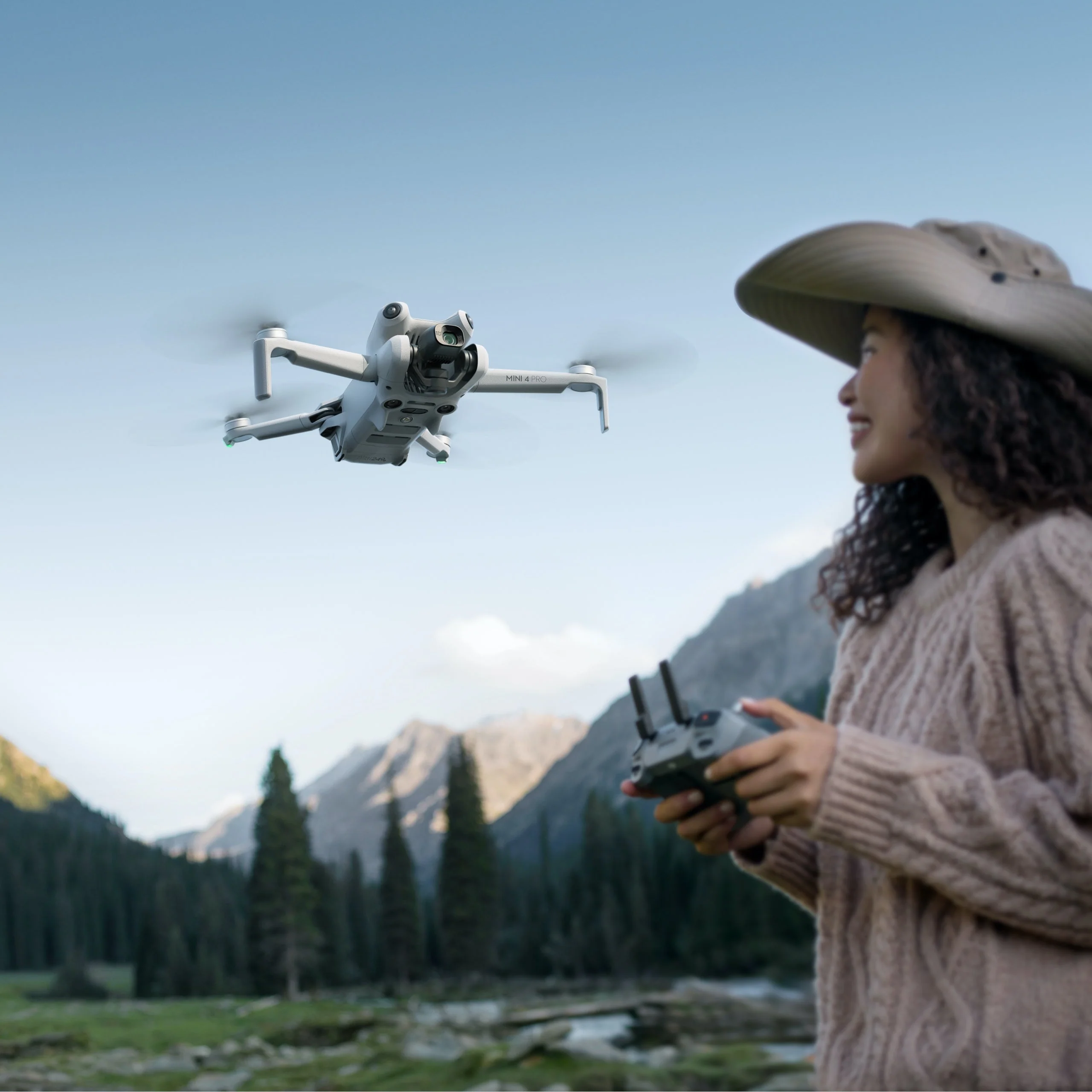 DJI Mini 4 Pro Fly More Combo(DJI RC 2)